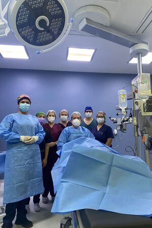 Primera cirugía oftalmológica en el centro quirúrgico periférico del IPS