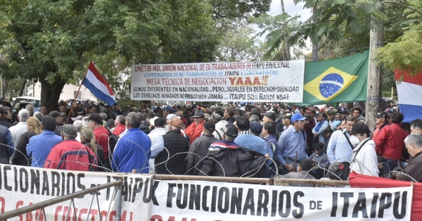 Veto del Ejecutivo a ley de compensación a exobreros de Itaipú tendrá sanción ficta este sábado