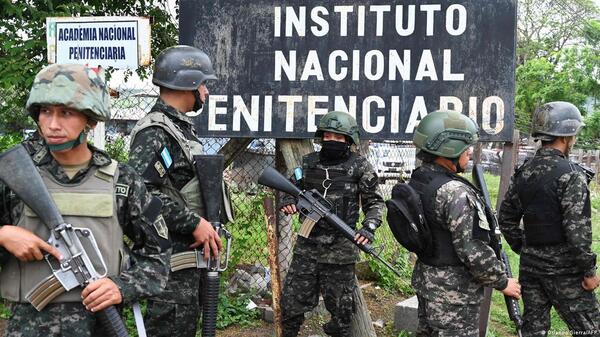 Enfrentamiento deja 41 mujeres muertas en cárcel de Honduras