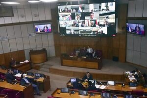 Senadores sancionarán hoy aumentazos para funcionarios de Diputados - Política - ABC Color