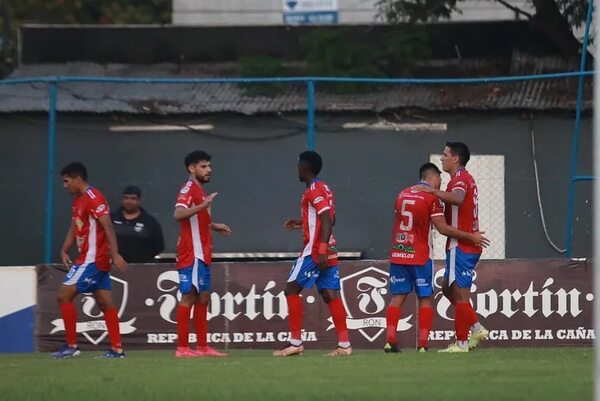 Colegiales se inscribe en la tercera etapa de la Copa Paraguay - Fútbol - ABC Color