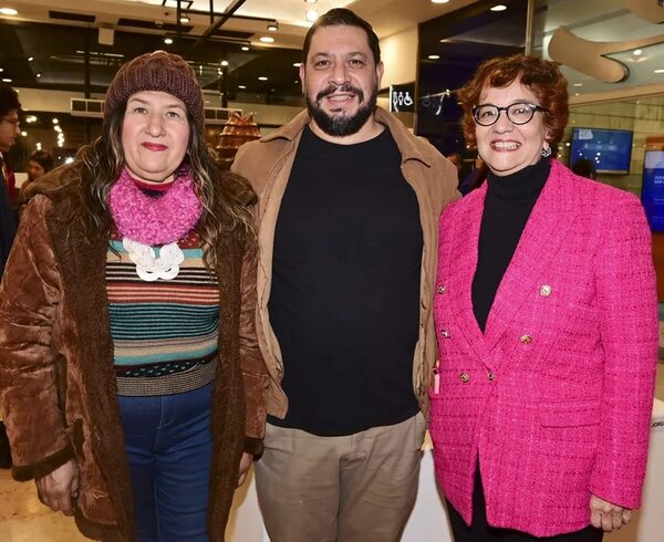 Concurrida “Noche de galerías” en su novena edición - Estilo de vida - ABC Color