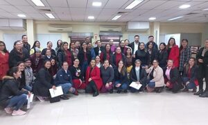 Realizan charla sobre actualización en procedimientos de Enfermería de Urgencia y Geriatría