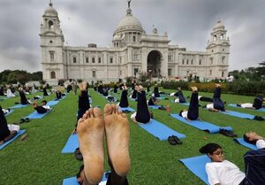 La India bate un récord Guinness con 153.000 participantes en la mayor sesión de yoga - Mundo - ABC Color
