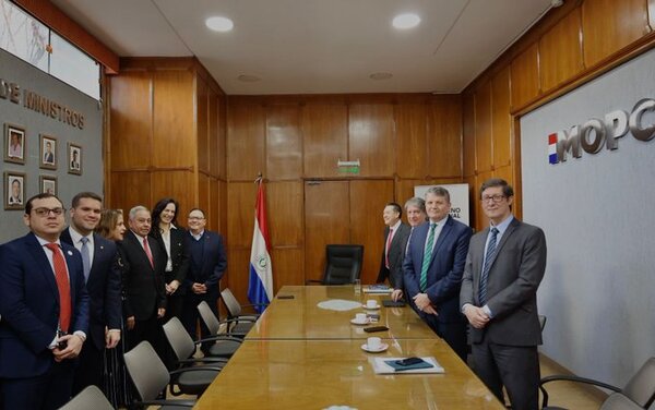 Inicio oficial de transición en Obras Públicas y Defensa Nacional