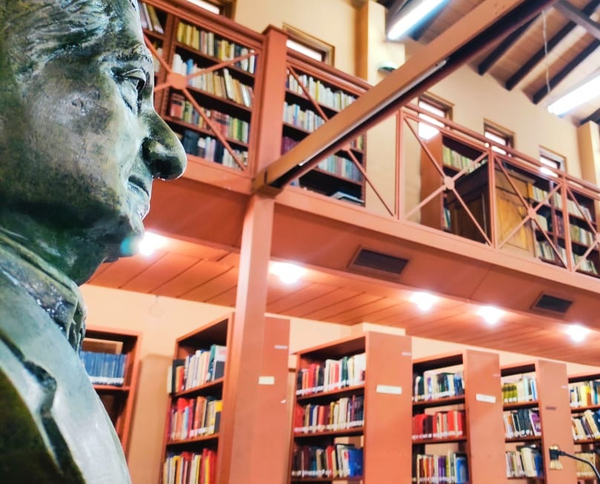 Mesa redonda en la Biblioteca Municipal sobre una mirada a la literatura paraguaya - .::Agencia IP::.