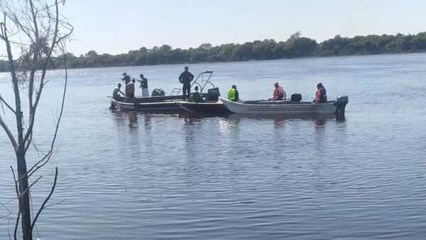 Diario HOY | Encontraron canoa de los pescadores desaparecidos en Concepción