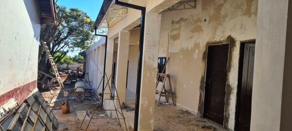 Diario HOY | Año escolar está a la mitad y obras siguen inconclusas: nueva denuncia contra Prieto