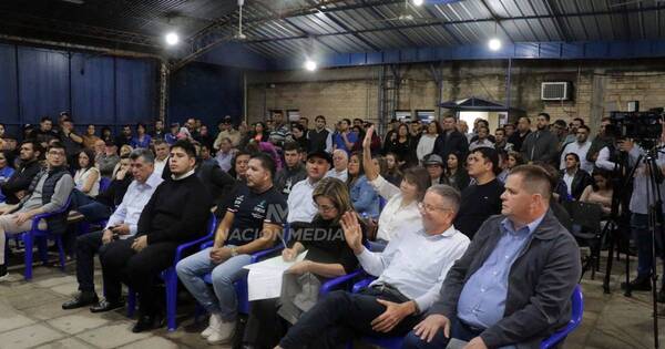 La Nación / La salida más rápida a la crisis en el PLRA es la Convención Nacional, afirman