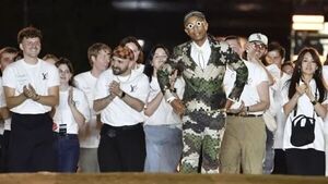 Pharrell Williams lanza su primera colección Louis Vuitton en un desfile al ritmo de góspel