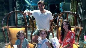 [VIDEO] Carlos Ortellado ya está en Isla Mujeres con sus invitados para su boda