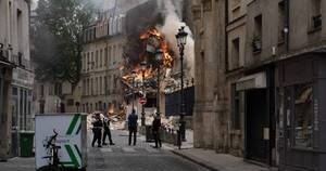 La Nación / Explosión en barrio histórico de París deja 29 heridos y 2 desaparecidos
