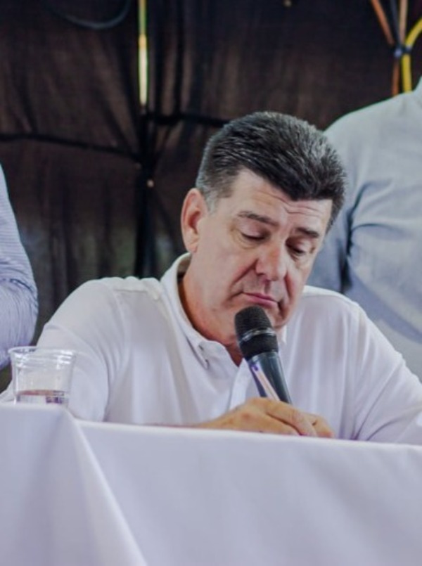 Miembro del directorio liberal admite que hay coincidencia en que Efraín debe salir