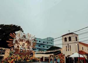 Bloquean tres arterias para el desarrollo de la novena en la Iglesia Perpetuo Socorro - Radio Imperio