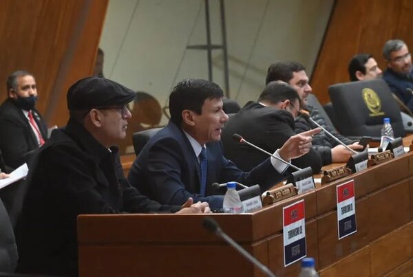 Bancada de Fuerza Republicana repudia declaraciones de Walter Harms