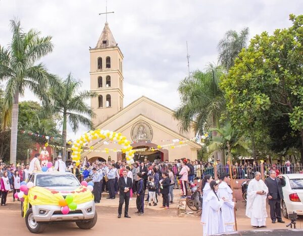Mallorquinos celebran el día del Sagrado Corazón de Jesús - ABC en el Este - ABC Color