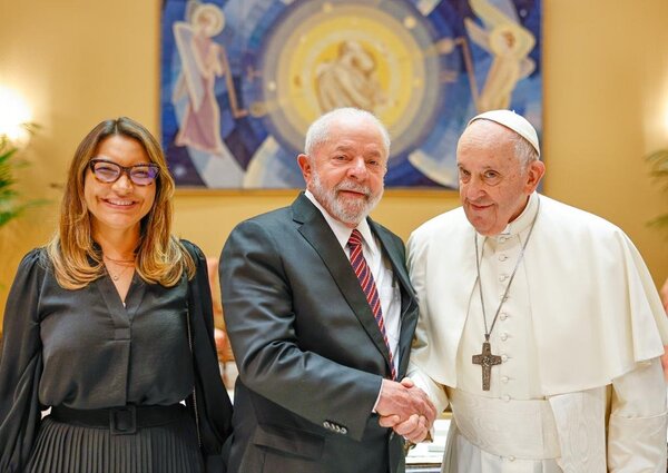 Presidente de Brasil y papa Francisco se reúnen en El Vaticano - ADN Digital