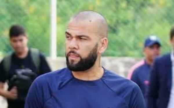 Dani Alves habló por primera vez desde su reclusión