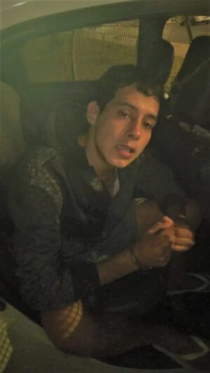 Policía detuvo a joven con orden de captura en la Costanera de Asunción - Policiales - ABC Color