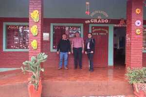 SECRETARÍA DE EDUCACIÓN CONTINÚA SUS VISITAS A INSTITUCIONES DE COMUNIDADES NATIVAS