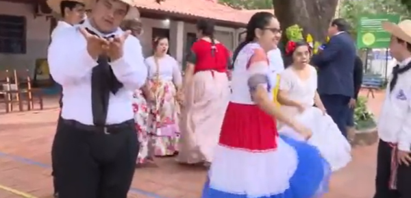 El San Juan llegó a las escuelas: Hoy se festeja en la Esc. Jhon F. Kennedy - C9N