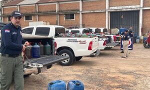 Fiscalía Anticontrabando incautó combustible tras allanamiento