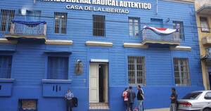 La Nación / Intendente urge elecciones dentro de un año ante temor de extinción del PLRA