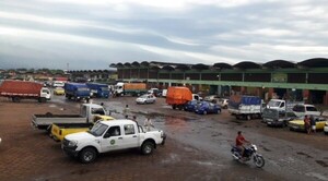 Diario HOY | Mercado de Abasto, anexo venta de artículos robados por chespis: guerra con pronóstico reservado