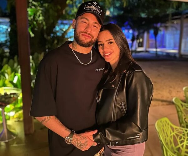 Neymar ofreció disculpas a su novia en medio de rumores de infidelidad - Gente - ABC Color