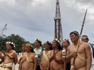 Comunidades indígenas de Ecuador rechazan el plebiscito para prohibir el petróleo en sus tierras - MarketData