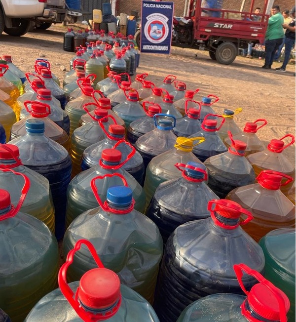 Fiscalía Anticontrabando incauta combustible tras allanamiento