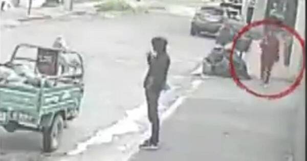 La Nación / Detienen al conductor de un motocarro utilizado para perpetrar un asalto