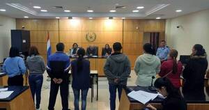 La Nación / “Es un monstruo”: inició el juicio por el feminicidio de Laura Godoy