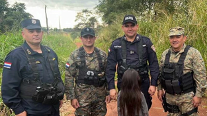 Hallan sana y salva a la niña que estaba desaparecida en Amambay - Noticiero Paraguay