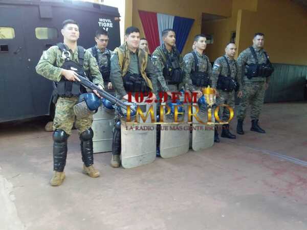 Llegan policías antimotines para resguardar doble jornada de Copa Paraguay en el Río Parapití - Radio Imperio