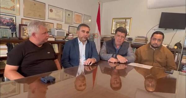 La Nación / Tras aceptar Convención, Efraín convoca a sesión del directorio