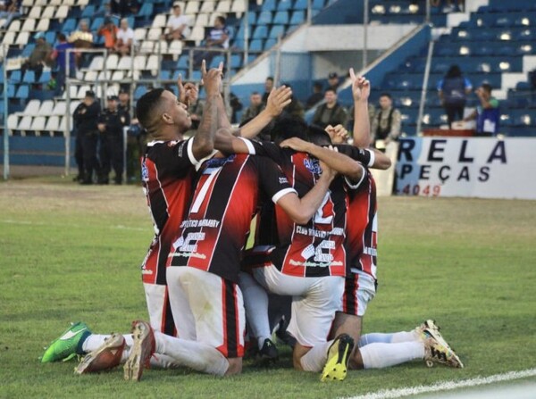 Atlético Amambay de Capitán Bado, a la fase 3 - Radio Imperio