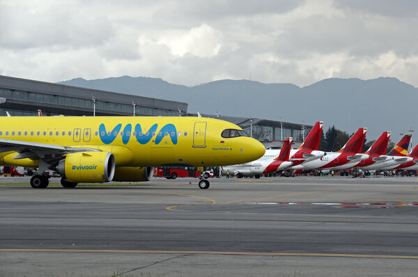 La aerolínea colombiana de bajo costo Viva Air va a liquidación por falta de capital - MarketData