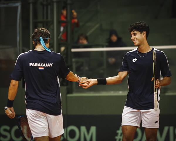 Sin jugar Paraguay aseguró ascenso a quali 2024 del G2 mundial de la Davis - La Tribuna
