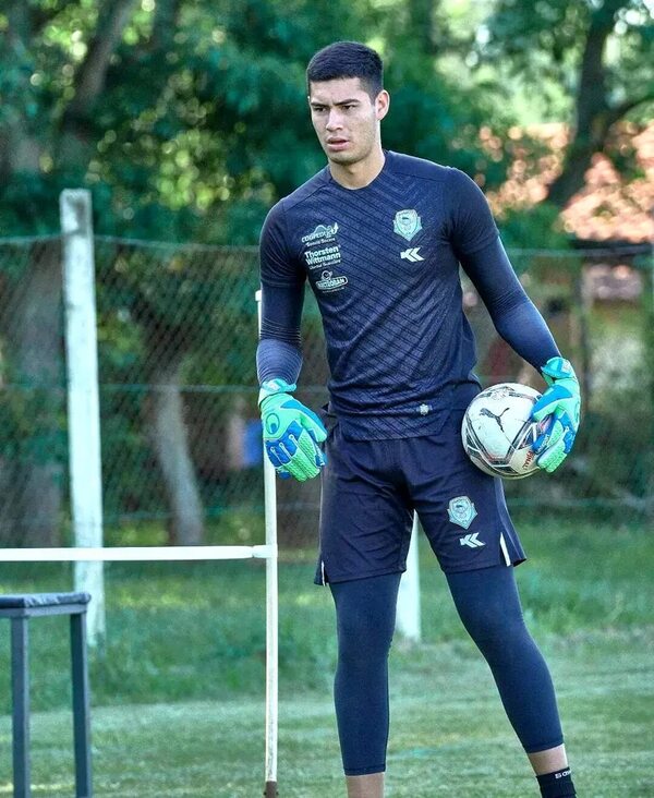 Aldo Pérez se queda en Guaireña - Fútbol - ABC Color