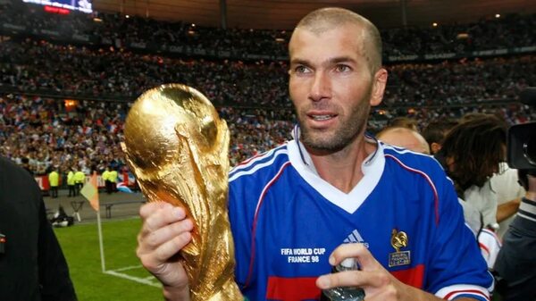 Zidane reúne a los campeones del Mundial 1998 por el 25° aniversario - Fútbol Internacional - ABC Color