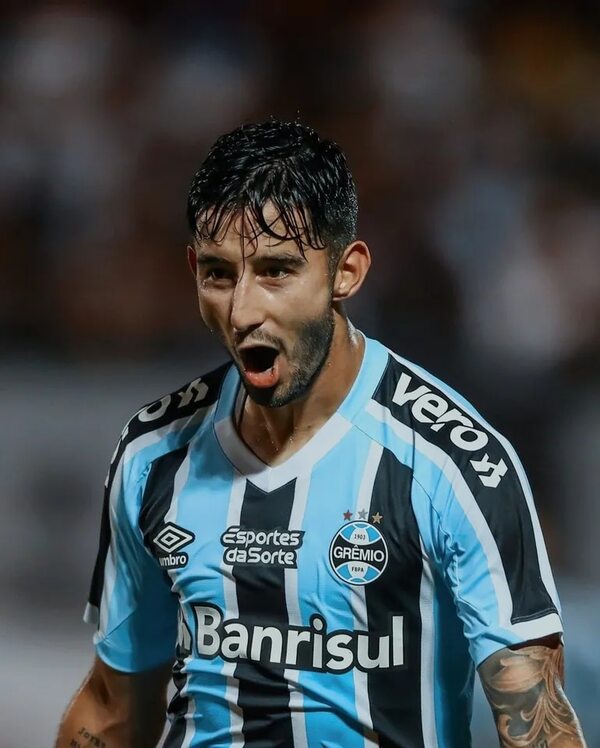 Mathías Villasanti anota en triunfo de Gremio y Botafogo sigue al frente - Fútbol Internacional - ABC Color