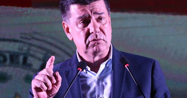 La Nación / Tras aceptar la convención, Efraín convoca al Directorio