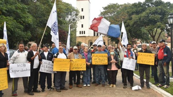 Asegurados y jubilados del IPS exigen un seguro social “saneado, eficiente y sin corruptos”