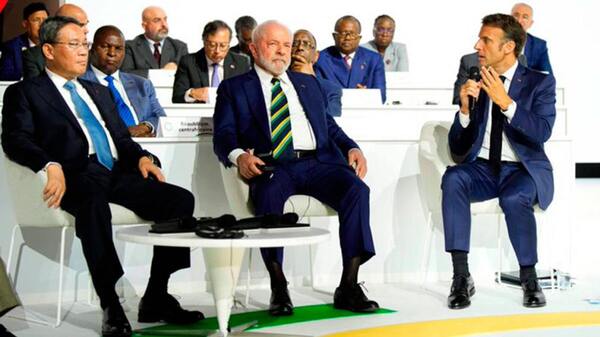 Lula dijo en París que "no se sabe lo que hizo" Macri con el préstamo del FMI - .::Agencia IP::.