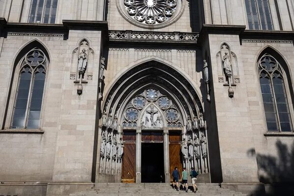 Sao Paulo busca que la plaza de la Catedral deje de dar miedo - Mundo - ABC Color