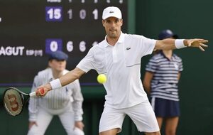 Bautista cumple su revancha e irrumpe en semifinales - Tenis - ABC Color