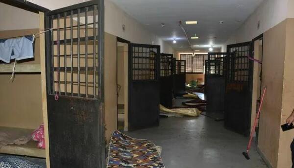 Jóvenes recluidos en el Centro Educativo Itauguá se tomaron a golpes. – Prensa 5