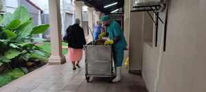 Trabajadores de limpieza del Hospital Regional de Encarnación llevan tres meses sin sueldo