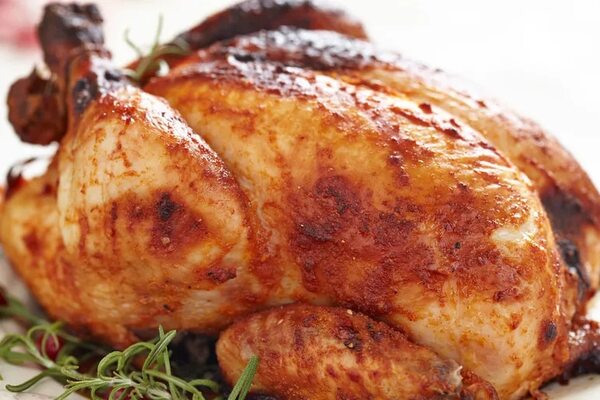 Pollo a la sal con el sabor y las propiedades de las papas a la salvia - Gastronomía - ABC Color